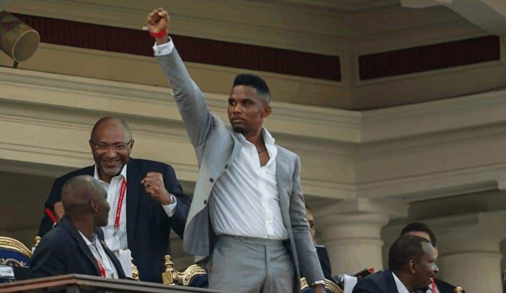 صامويل إيتو يشجع منتخب الكاميرون في كأس أمم أفريقيا 2019 (صور: Getty)
