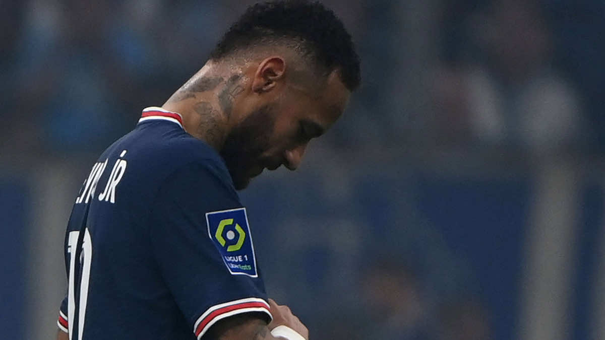 البرازيلي نيمار يتراجع عن نيته الاعتزال دولياً عقب كأس العالم 2022 في قطر