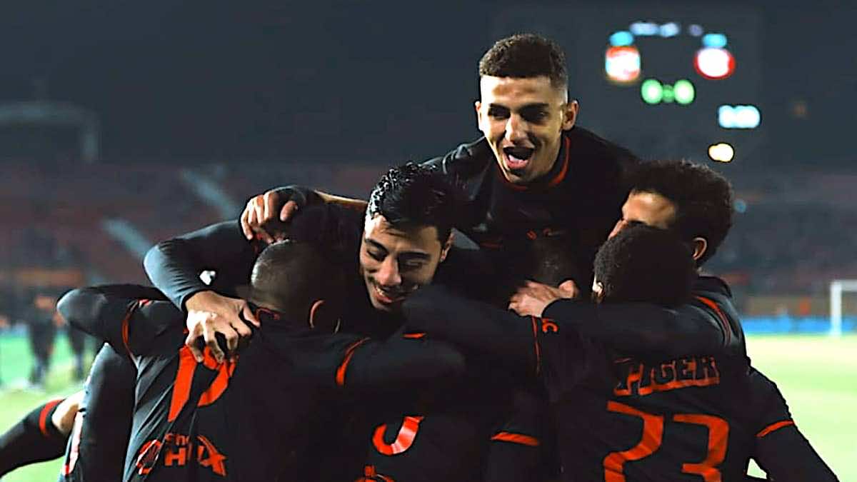 الاهلي يتعثر لأول مرة لكنه يبقى أمام الزمالك..ترتيب الدوري المصري بعد الجولة 8