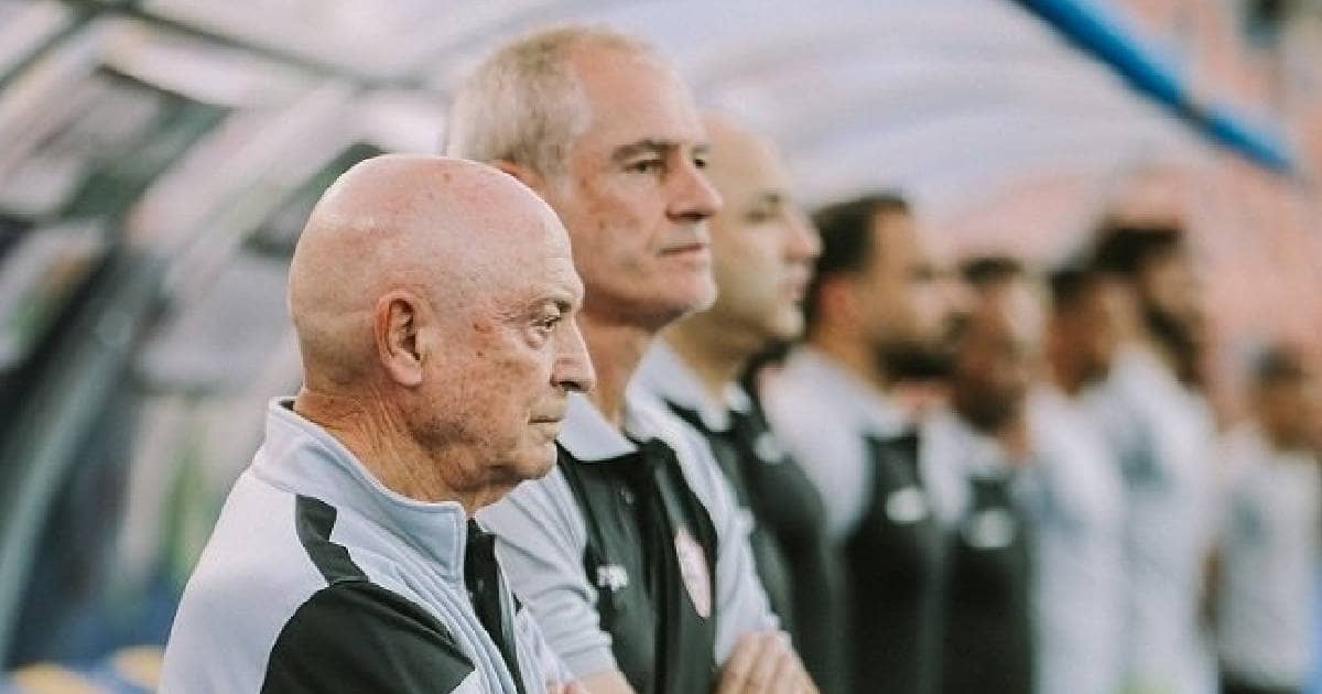 مساعد فيريرا: انهيار الزمالك في الموسم الحالي شئ غريب.. ولا نعلم سر فشل ضم مروان عطية